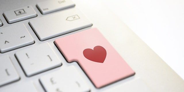 heart-3698156_640