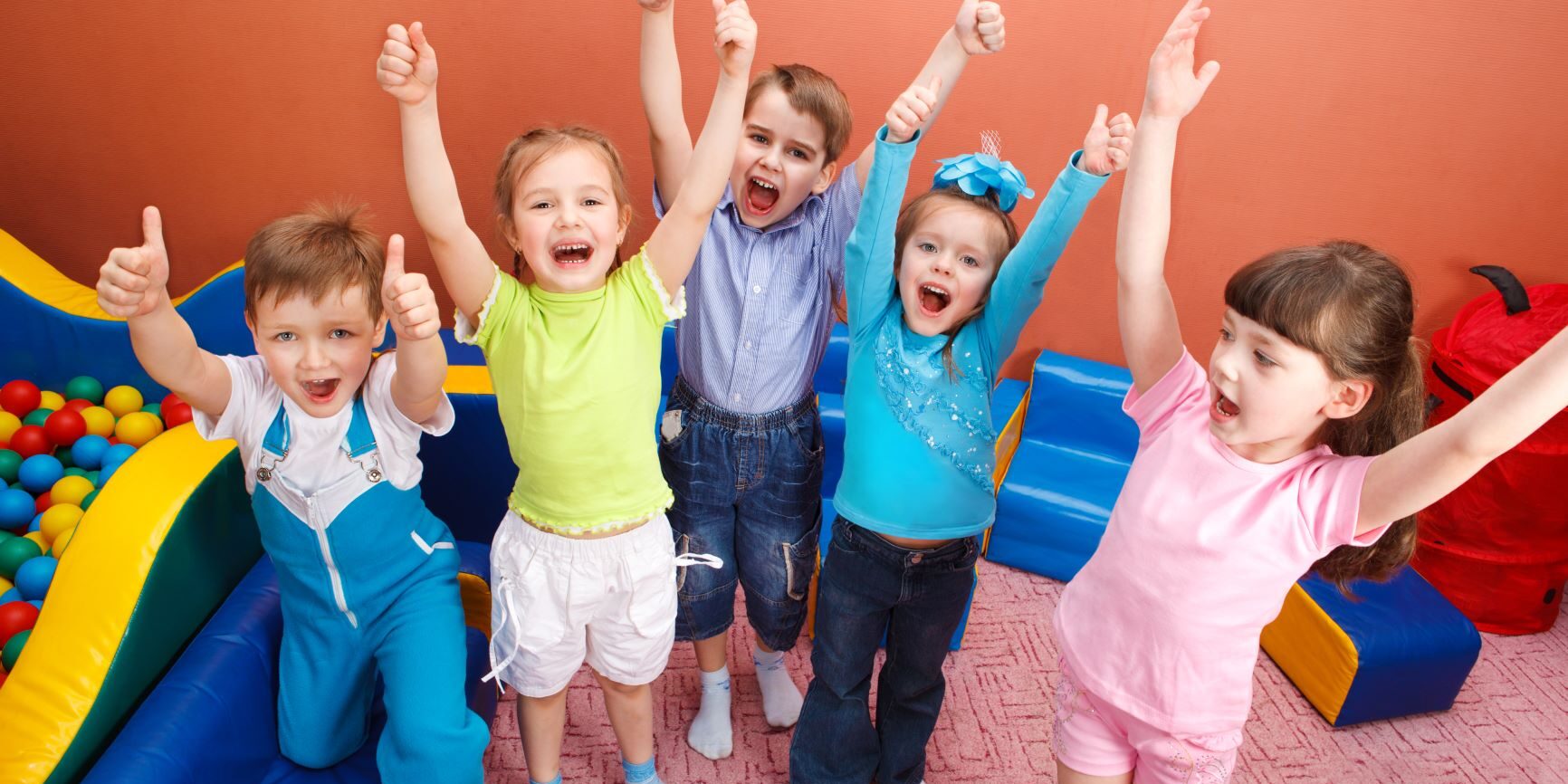 group shouting kids happy 77797810_novise